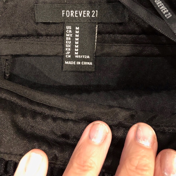 SOLD Stunning Forever 21 Black A-Line Skirt Medium - Picture 6 of 6